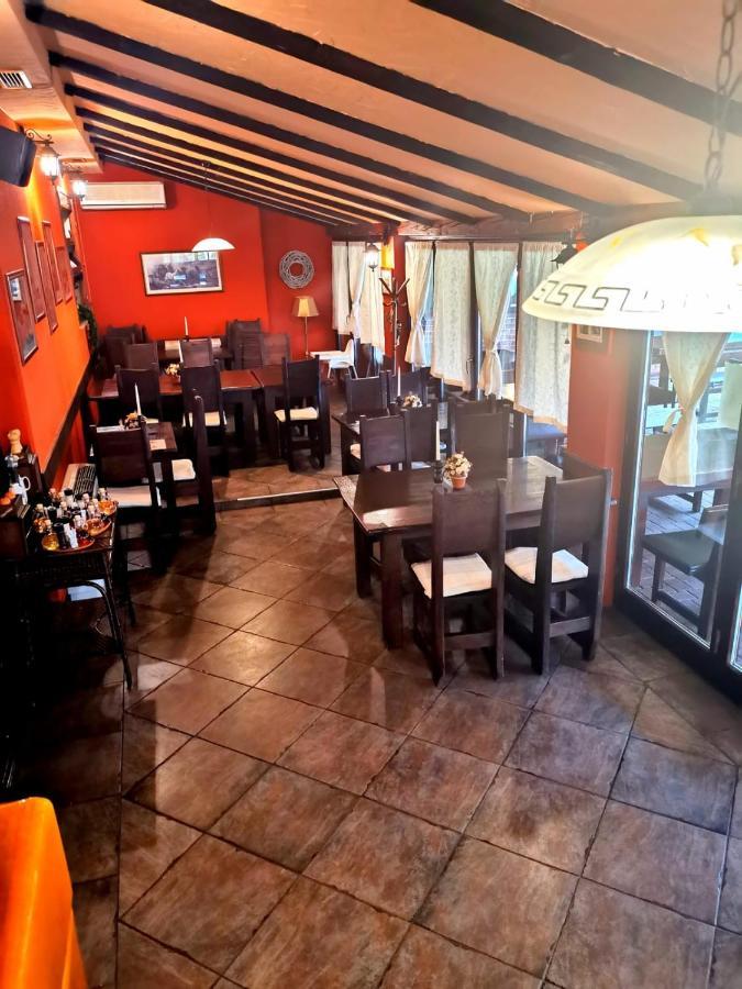 Klet Cinkus Bed & Breakfast Hrvatski Leskovac Exterior foto